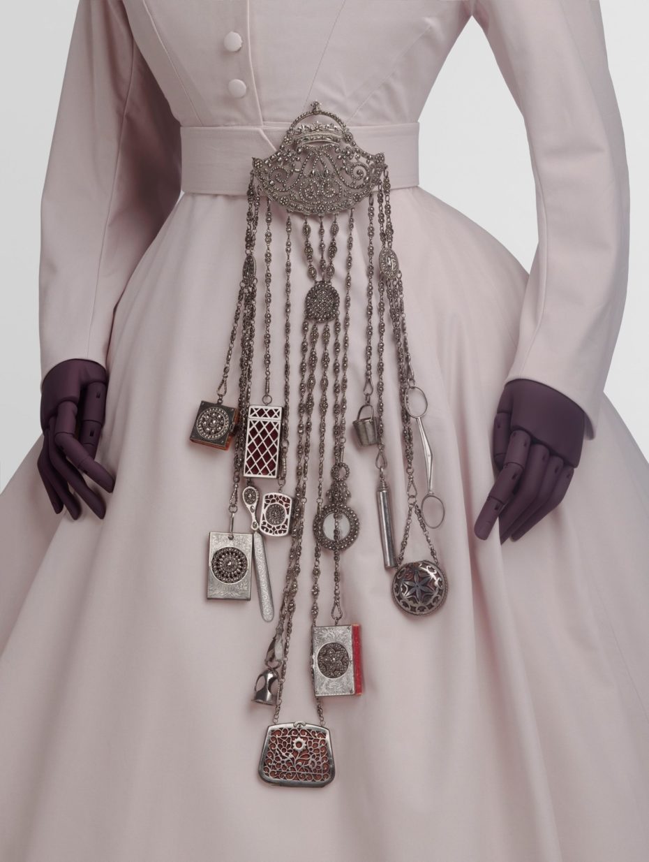 The Chatelaine - A Victorian accessory with a steampunk vibe